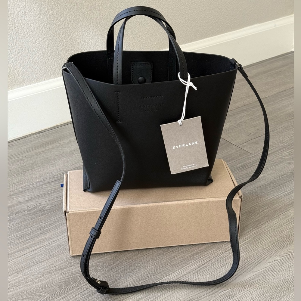 Everlane crossbody bag